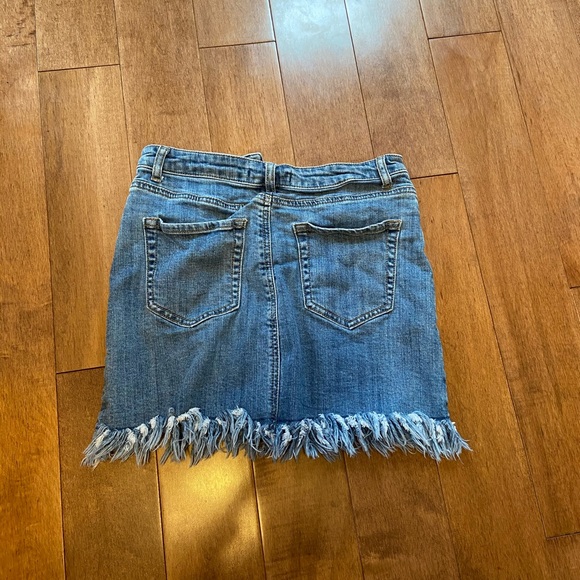 Jean Skirt - Picture 3 of 4